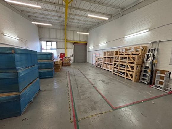 Unit 21 Lion Court, Basingstoke, Industrial To Let - 11 09 2025  Picture3.jpg