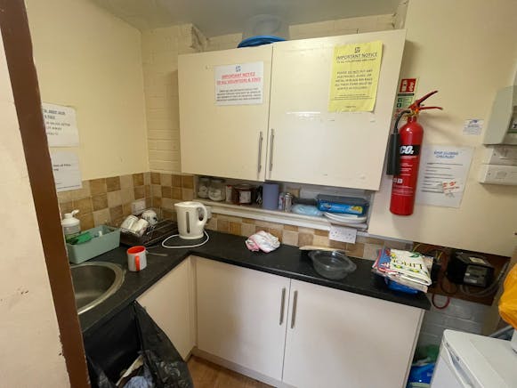 1 Sedlescombe Road North, St. Leonards-on-Sea, Retail To Let / For Sale - IMG_4003.JPEG