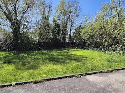 481 Oldham Road, Manchester, D1 (Non Residential Institutions) / Leisure / Office / Retail To Let - 20260423_125254.jpg