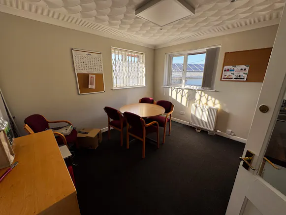 Commercial Premises incorporating two storey office and workshop., Glenburn House, Hamilton For Sale - IMG_5449.jpg
