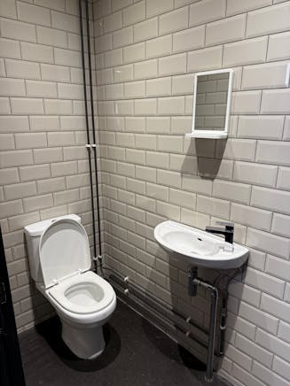 Cross York Street Studios, Cross York Street, Leeds, Offices To Let - 11x.jpg