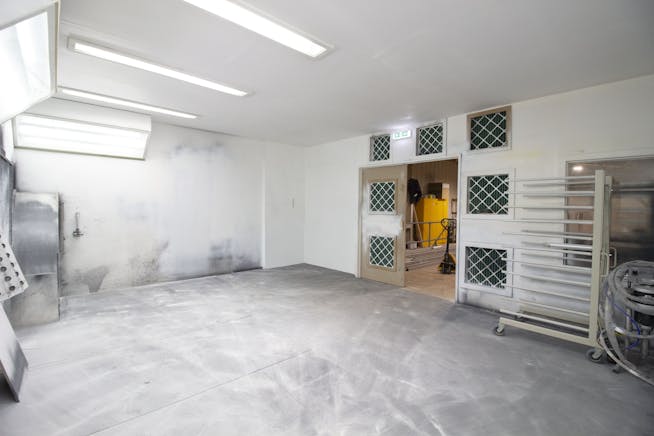 Unit 10 Chancerygate Business Centre, Slough, Industrial / Warehouse To Let - 8.jpg