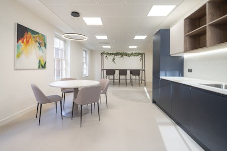 42 Trinity Square, London, Office To Let - MC42475888HR.jpg
