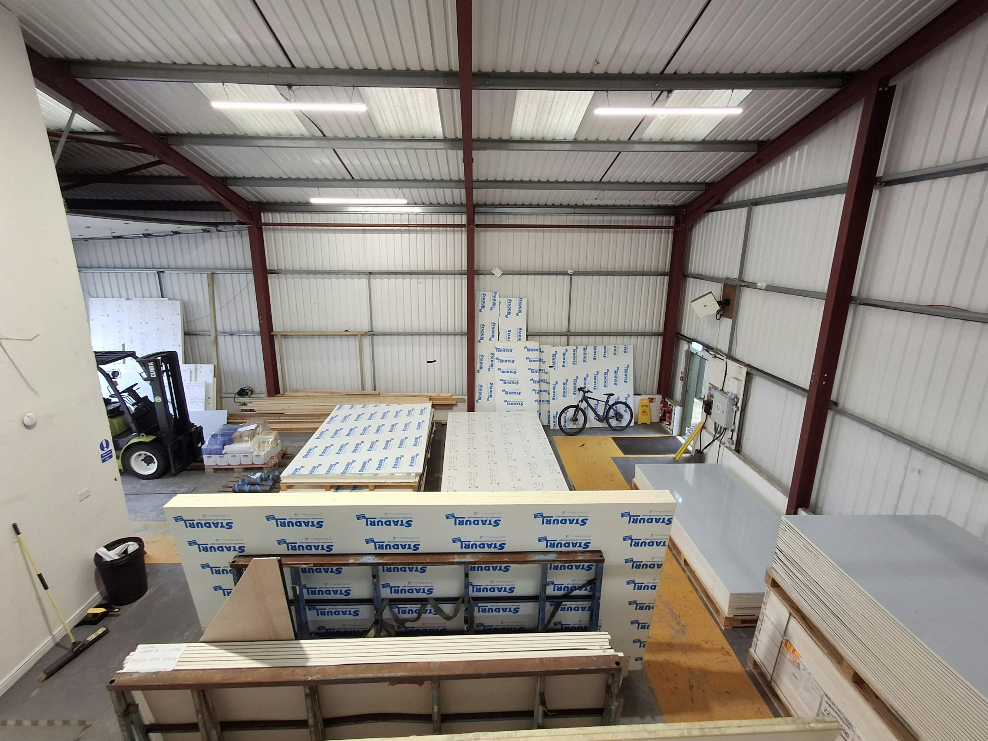 Industrial Unit in Ringwood - photo 3