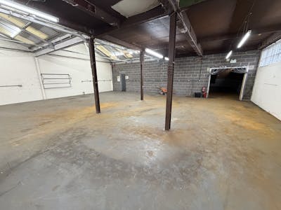 Ground Floor, 310 Haslucks Green Road, Solihull, Retail / Trade Counter To Let - Photo 13-02-2026, 09 07 49.jpg