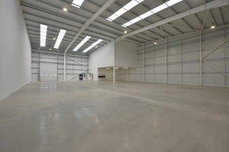 Vauxhall Trading Estate | Units 1a & 1b, Reddish, Industrial / Warehouse To Let - DSC_5017.JPG