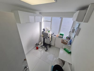 The Gate House, 11 Upper Ham Road, Richmond, Office To Let - 20250318_095710.jpg