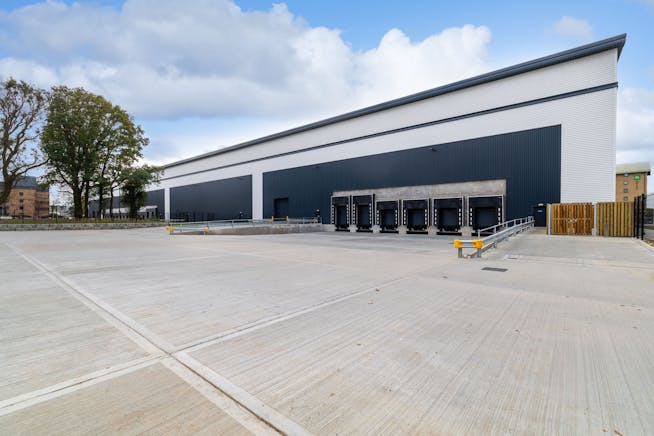Panattoni Park Crawley, Fleming Way, Crawley, Warehouse & Industrial To Let - Eighty_PanPC_20251016_0657.jpg