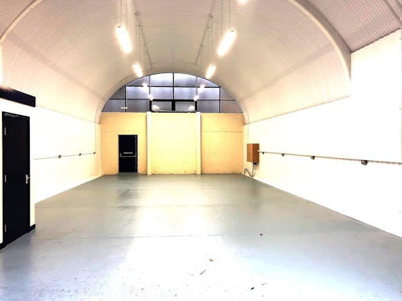 Arch 29 London Stone Industrial Estate, Battersea, Industrial / Offices To Let - IMG_0099.JPG