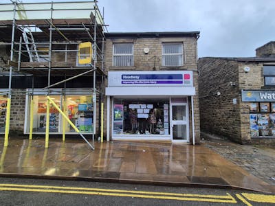47 High Street West, Glossop, Retail To Let - 20251215_094641.jpg