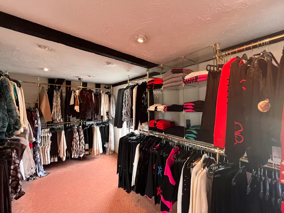 Bucks House, Chalfont St. Giles, Offices / Retail For Sale - 20260909_094057732_iOS.jpg