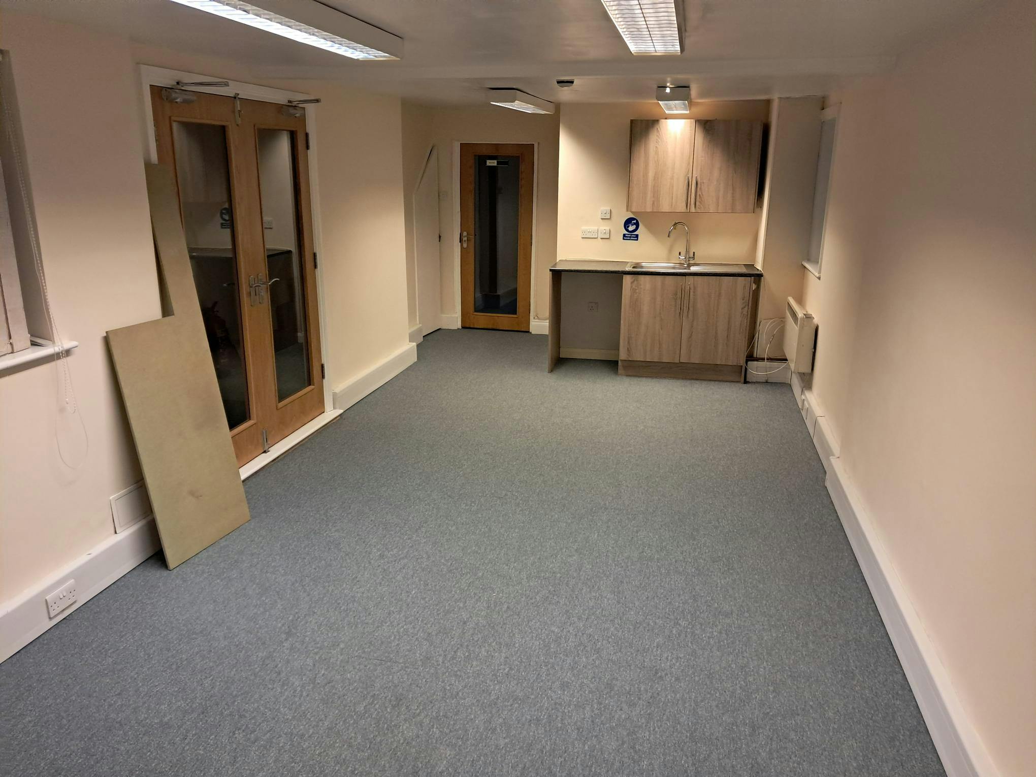 59 & 59a Peach Street, Wokingham, Offices For Sale - 1000001142.jpg