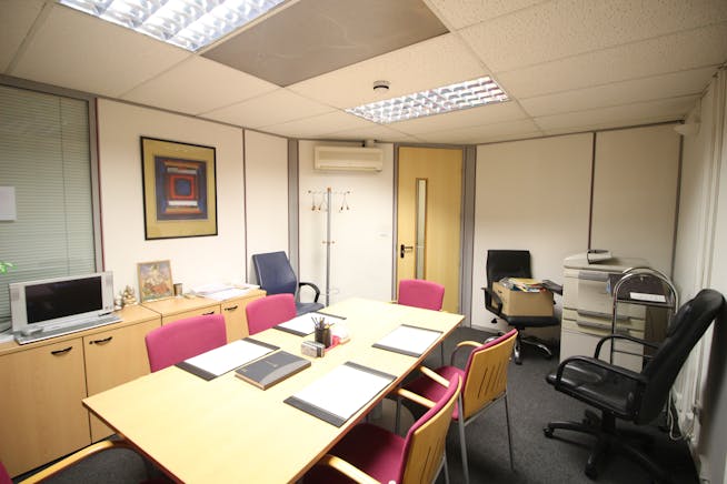 Unit 21, Park Royal Metro Centre, Park Royal, Office / Industrial / Warehouse For Sale - 4.JPG