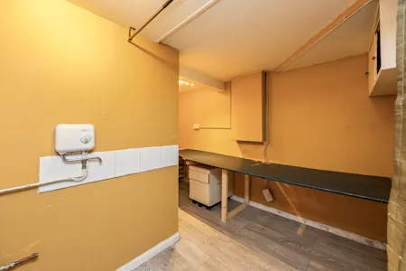 122 Portland Road, Hove, Cafe (A1) / Class E Retail / Leisure / E (Commercial / Business / Service) / Retail / High Street Retail / Studio / Gallery / Studio / Workshop / Sui Generis To Let - Portland Road_122-002.JPG
