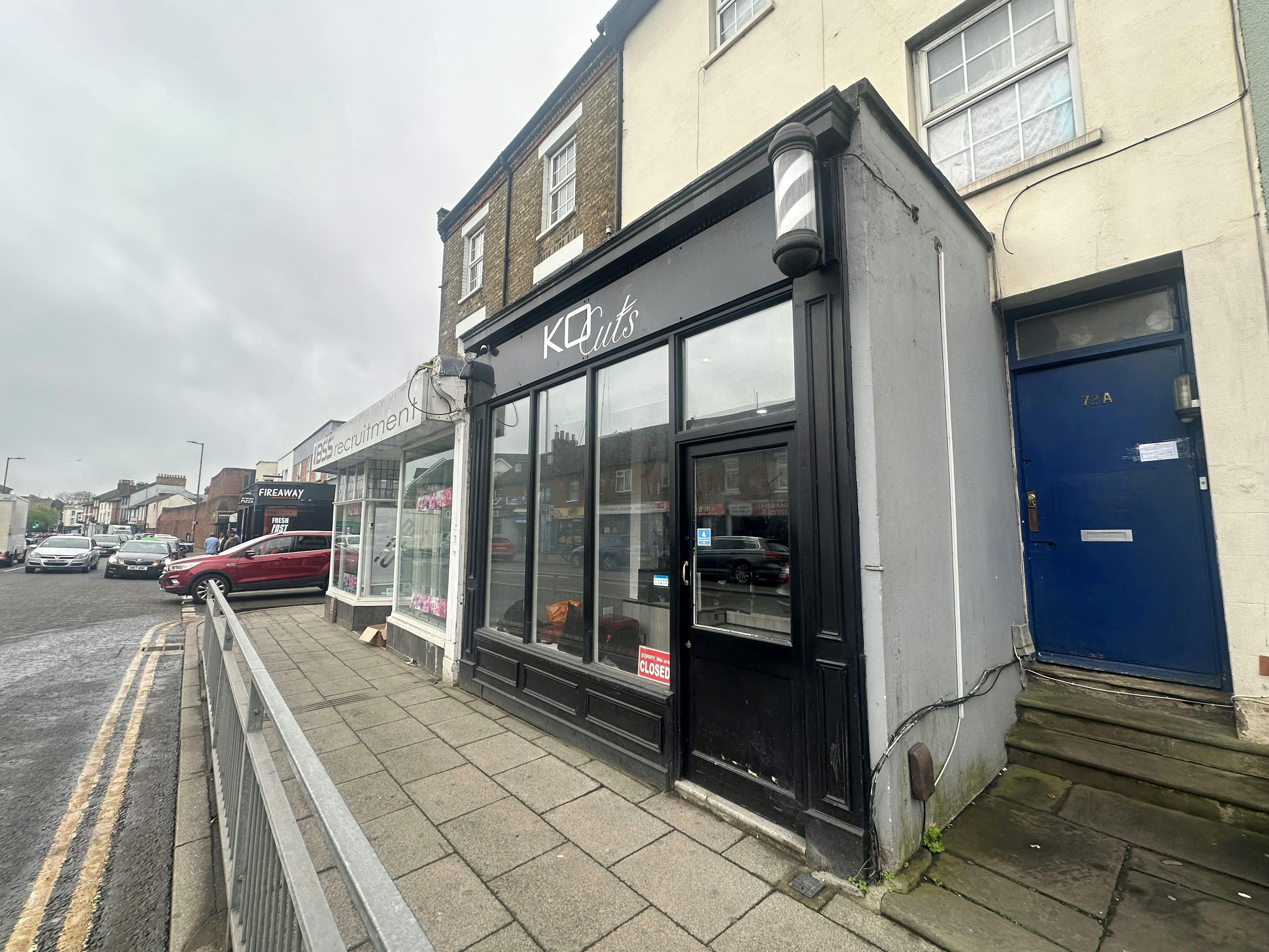 Retail/Shop in Bedford - photo 2