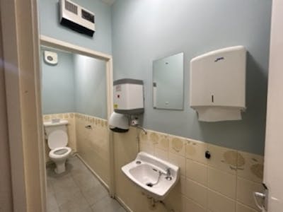 48 Linthorpe Road, Middlesbrough, Retail To Let - 15.jpg