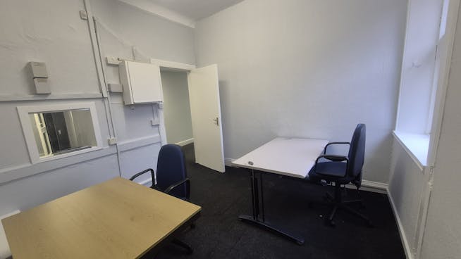 28 High Street, Paisley, Offices To Let - 20260127_121100.jpg