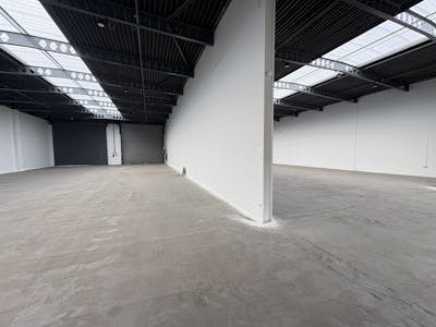 Unit 5 & 6 Warren Road, Longwood Park, Trafford Park, Industrial To Let - IMG_0678.jpg