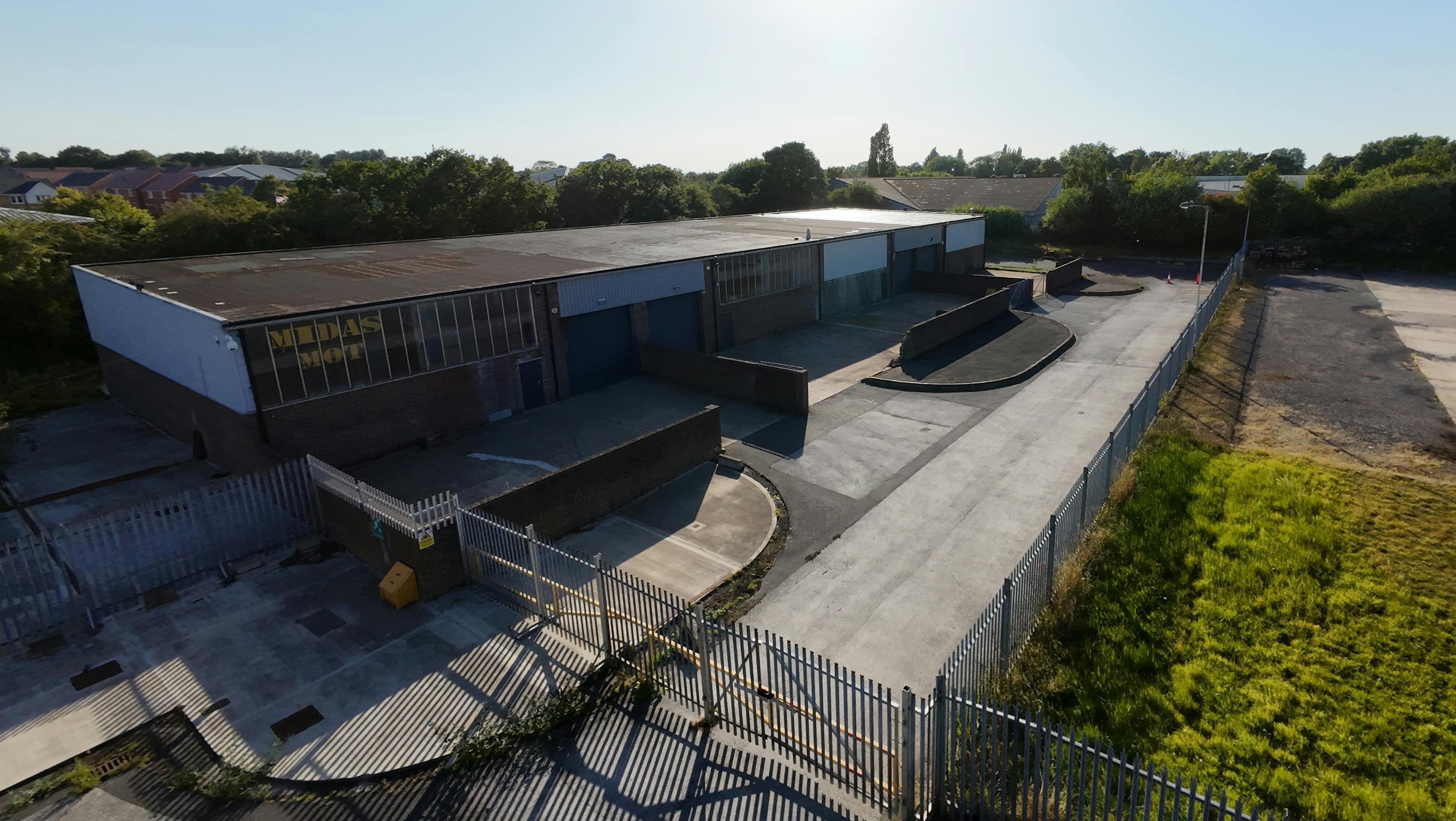 Industrial Unit in Doncaster - photo 2