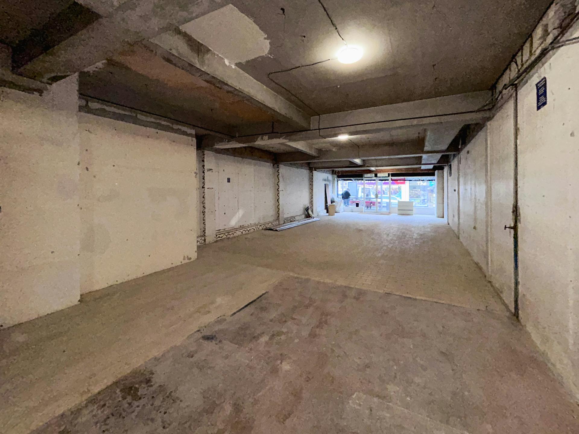 Retail/Shop in Bournemouth - photo 2