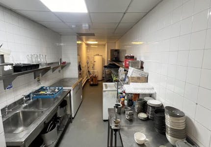 5 & 20 Brighton Square, Brighton, A3 (Restaurants and Cafes) / Bar / E Class restaurant (with extract) / Food & Beverage / Restaurant / Retail To Let - Image 16