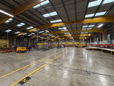 267 Merton Road, Wandsworth, Industrial/Logistics / Industrial / Warehouse To Let - Warehouse