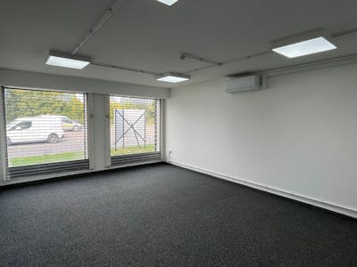 Unit 1 Great Western Trade Park, Great Western Way, Swindon, Industrial / Warehouse To Let - 9.jpg