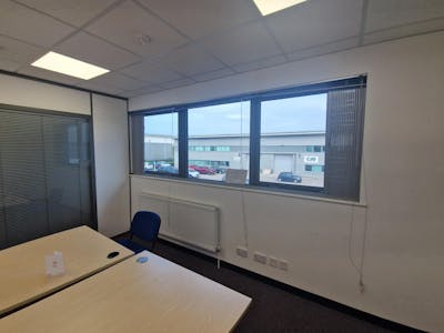 Unit 17, Manchester, Industrial/Logistics To Let - 20241108_123703.jpg