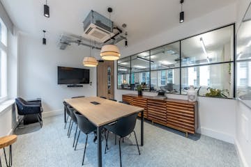 17-18 Great Pulteney Street, London, Office Lease Assignment - 17 to 18 great pultney street 3383 meeting3.jpg