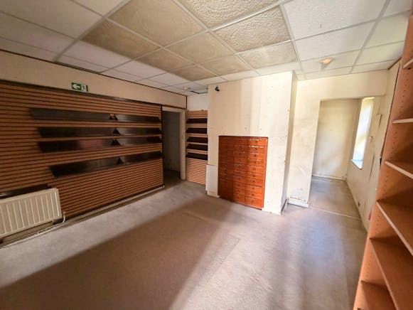 Right Side, 57 London Road, Southend-on-Sea, Retail To Let - IMG20251202WA0022.jpg