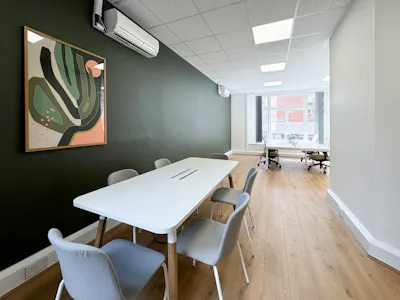 34-35 Eastcastle Street (1st Floor), London, Office To Let - Image - 2024-08-27T100213.jpg