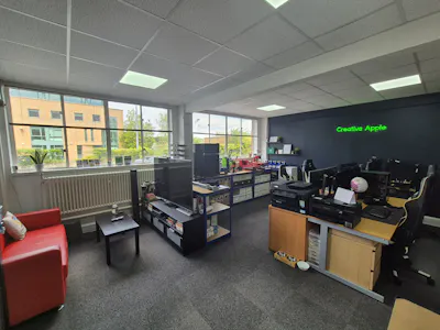 Europa Business Park, Cheadle, Industrial/Logistics / Office To Let - 20260619_131108.jpg