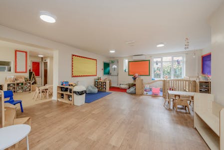 Hackland House, Hayes, E (Commercial / Business / Service) For Sale - hackland hse-9569.jpg