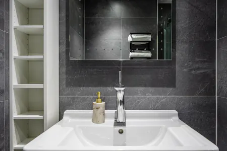 Flat 3 - 54a Artillery Lane, London, Residential For Sale - Artllery Ln 54 F3 - 25.jpg