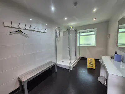 4 West Street, Stockport, D1 (Non Residential Institutions) / Industrial/Logistics / Leisure / Trade Counter To Let - 20260528_101553.jpg