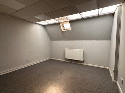 Unit 33, Hitchin, Industrial / Industrial/Logistics / Investment For Sale - IMG_8632.JPG