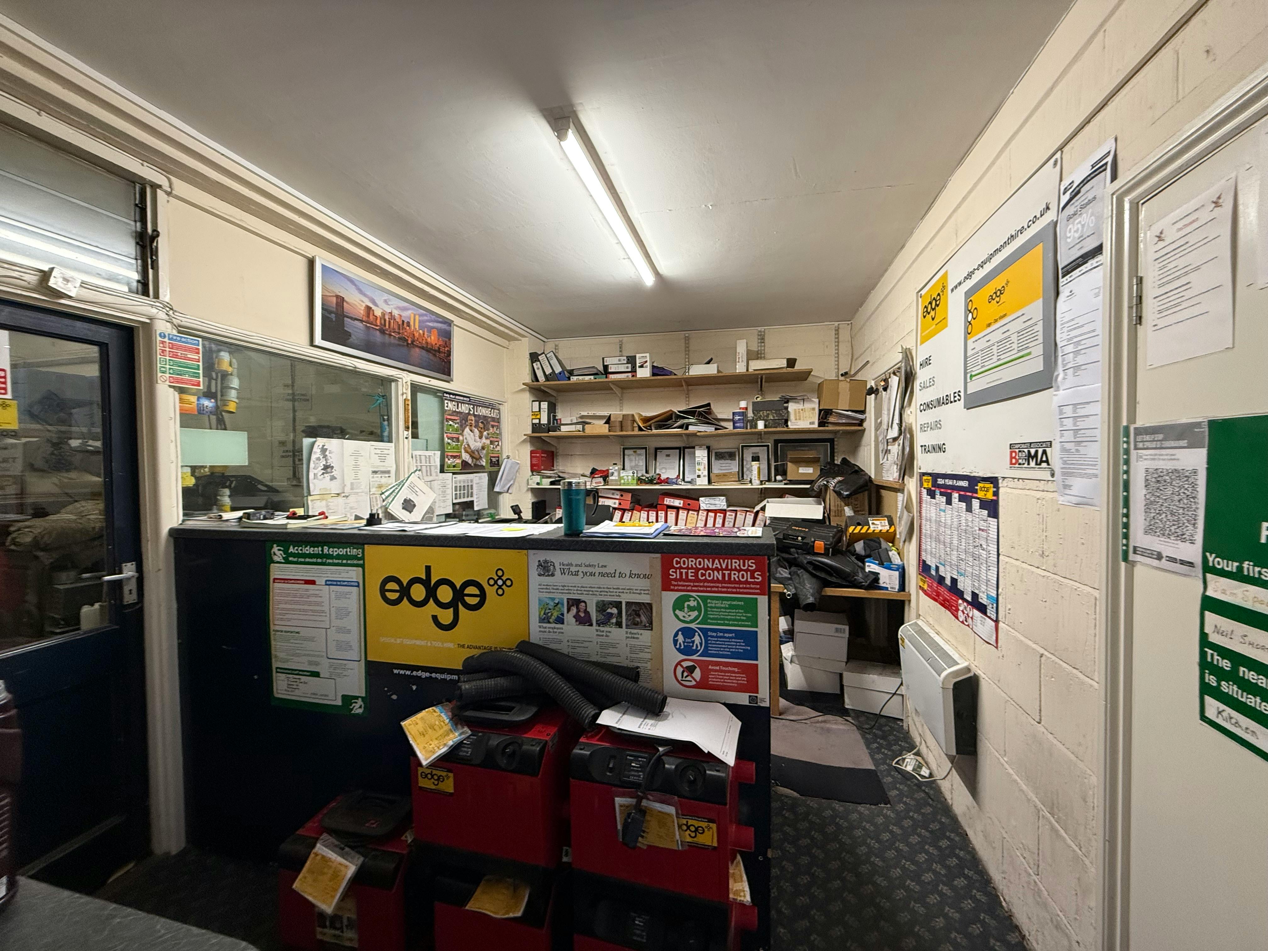 Industrial Unit in Southsea - photo 3