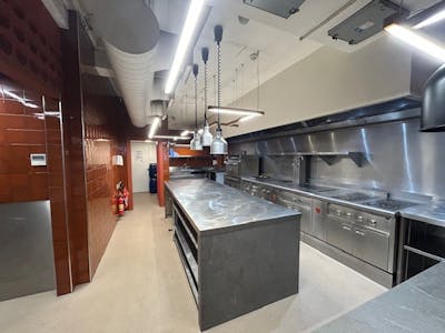 22 King Street, Manchester, Restaurant To Let - Kitchen 3.jpg