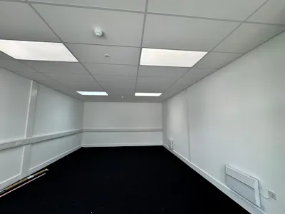 Unit 6 Aylesbury Enterprise Park, Stocklake, Industrial / Trade Counter / Warehouse / Workshops To Let - 20260909_105911000_iOS 5.jpg