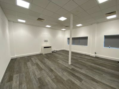 Unit 3, Borehamwood, Office To Let - internal 1.jpeg