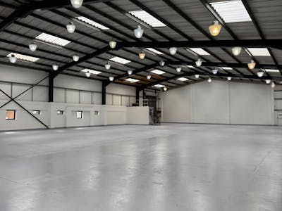 Unit 4 Hawksworth Trading Estate, Wyndham Road, Swindon, Industrial / Warehouse To Let - Internal 001.jpg
