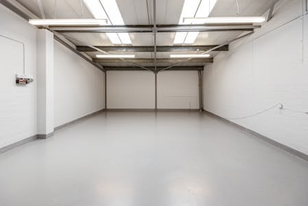 Oakbank Trading Estate, Garscube Road, Glasgow, Industrial To Let - DSC_0721.jpg