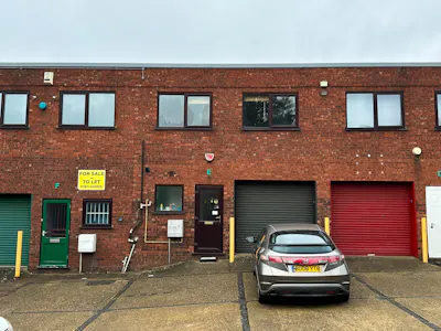 Unit E, Abbeygate Business Centre, Luton, Industrial / Industrial/Logistics To Let / For Sale - IMG_1276.JPG