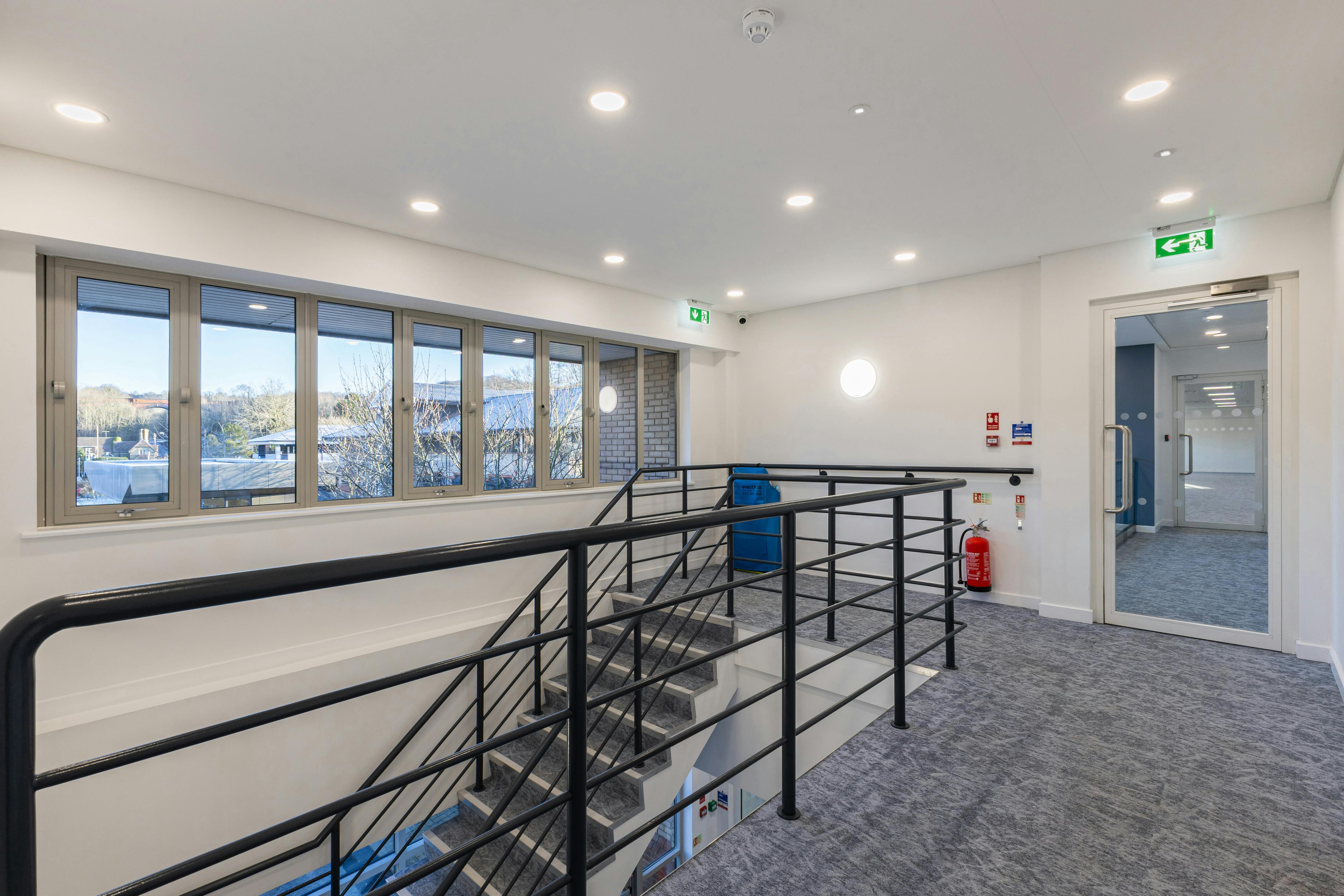 First Floor, Hampden Court, High Wycombe, Offices To Let - 101969_Hampden-Court-Kingsmead-Business-Park (11).jpg