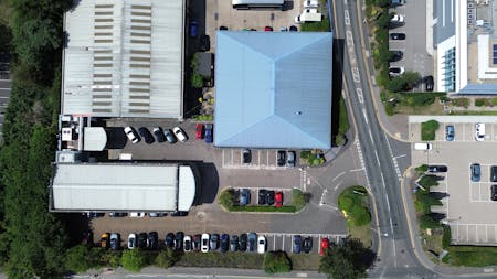 Kings House Business Centre, Kings Langley, Office For Sale - DJI_0561.JPG