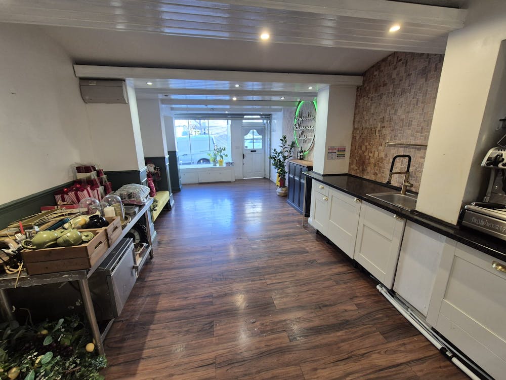 12 Market Place - Ground Floor