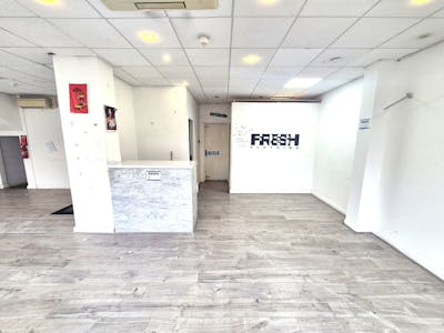 143 Castle Street, Stockport, Retail To Let - 20260309_132919.jpg