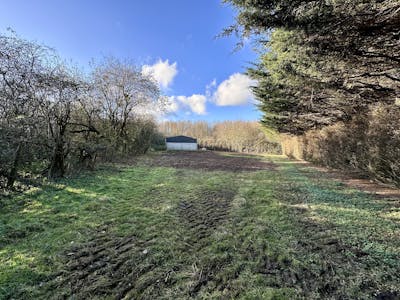 Land and Barn at Church Hill, Waterstock, Industrial / Investment / Land For Sale - IMG_3284.jpeg