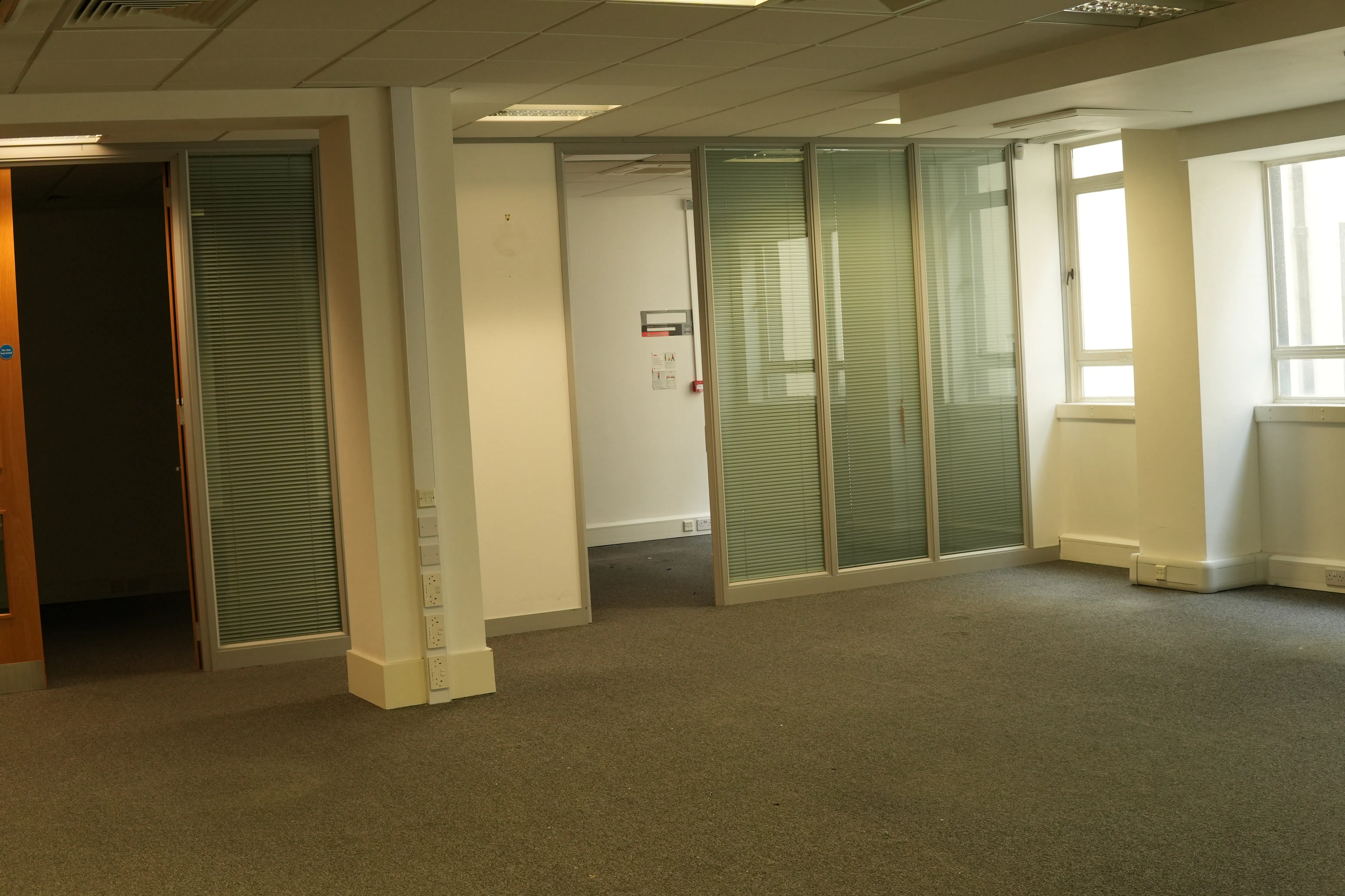 49 St. Paul's Street, Leeds, Offices To Let - DSC00029.JPG
