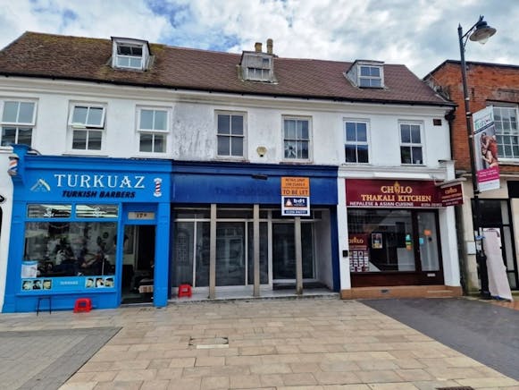 17A London Street, Basingstoke, Retail To Let - London Street 17a Picture2  17 06 2024.jpg